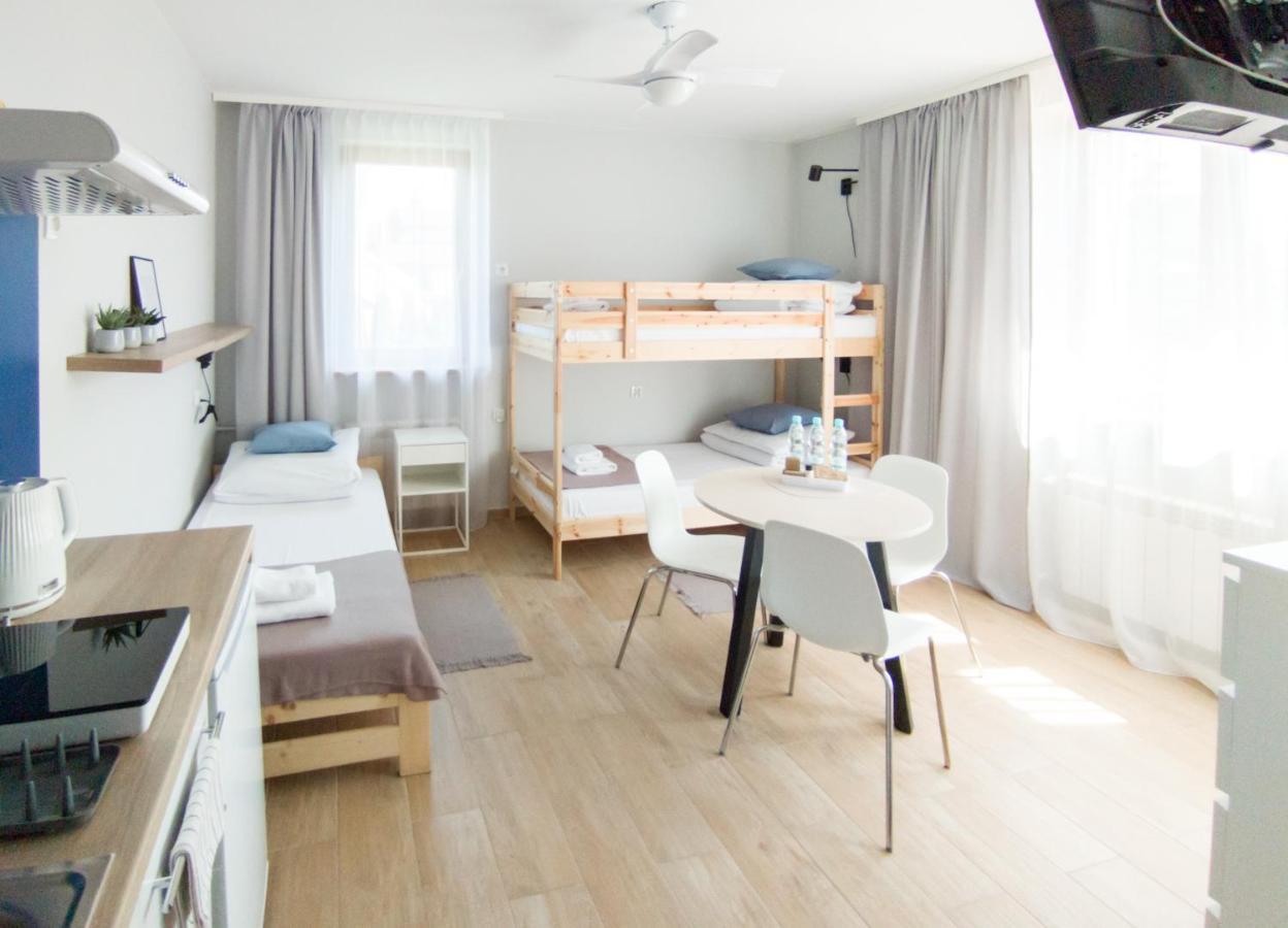 Apart Hostel S8 Blizne Jasinskiego Экстерьер фото