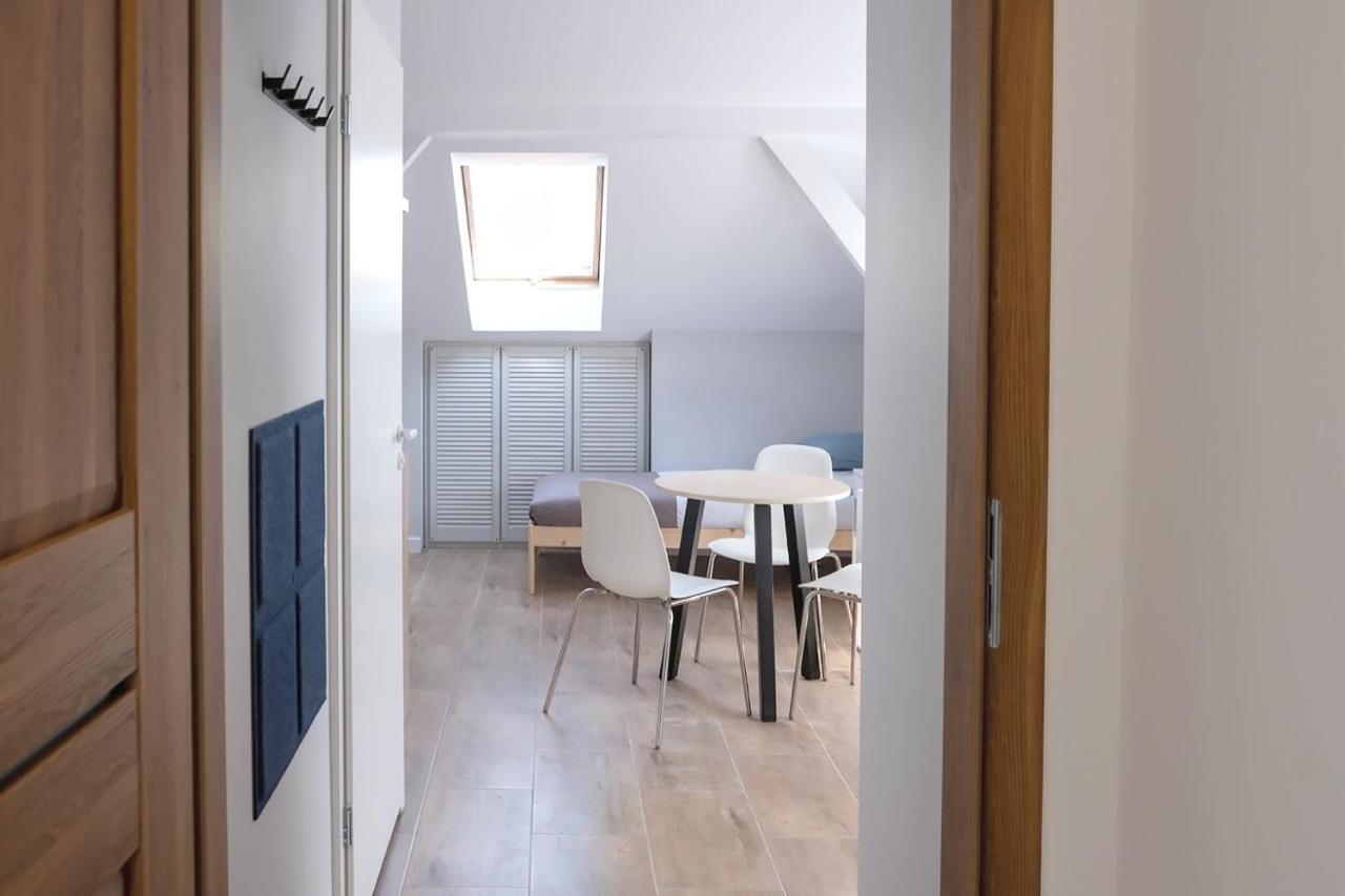 Apart Hostel S8 Blizne Jasinskiego Экстерьер фото