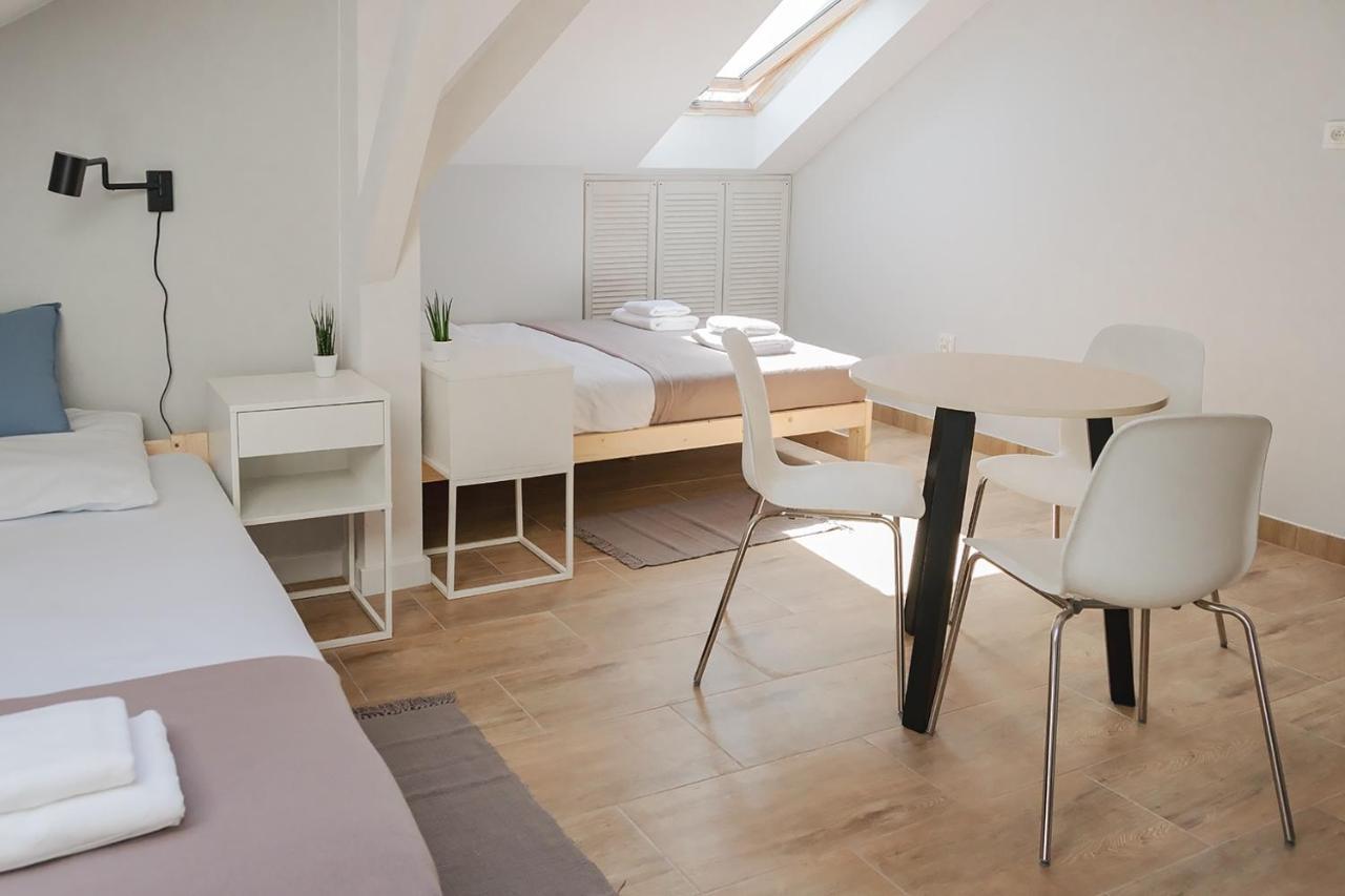 Apart Hostel S8 Blizne Jasinskiego Экстерьер фото
