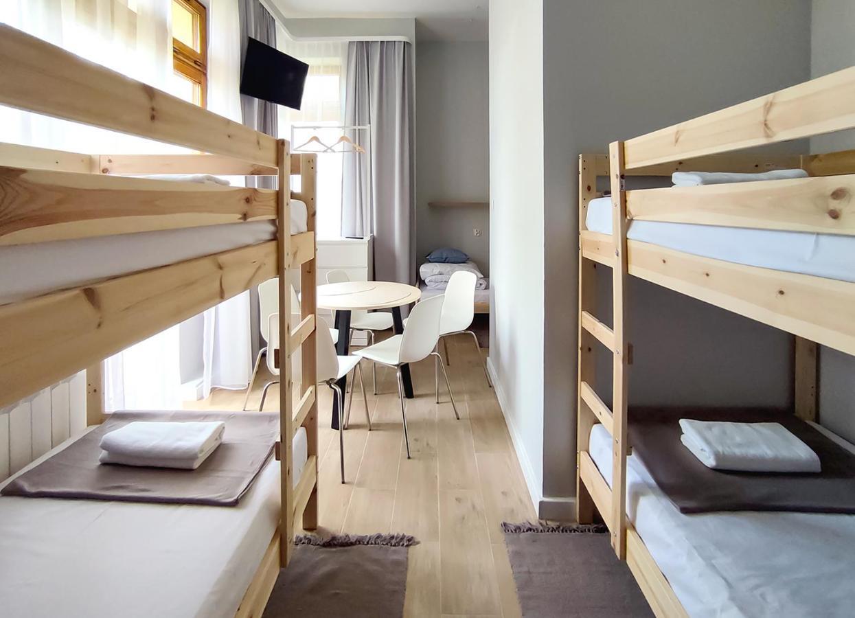 Apart Hostel S8 Blizne Jasinskiego Экстерьер фото