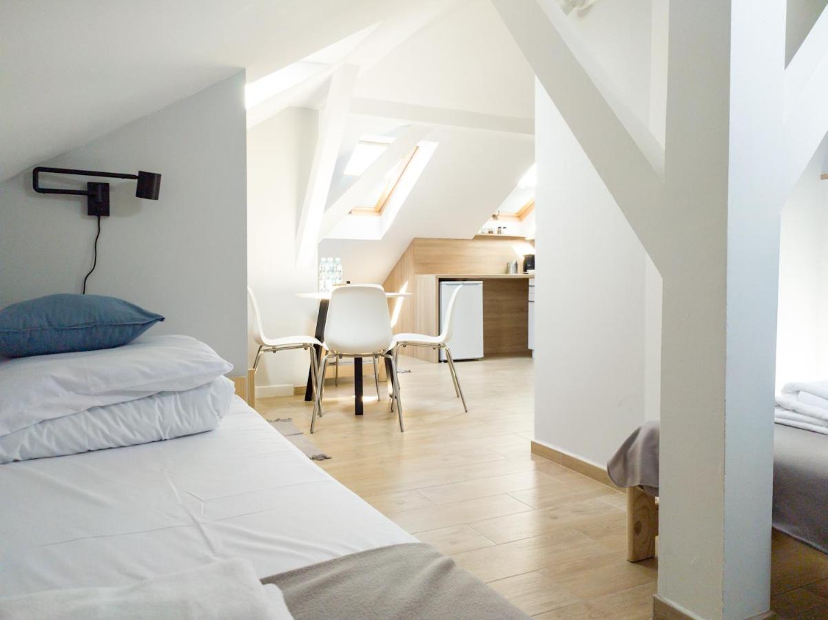 Apart Hostel S8 Blizne Jasinskiego Экстерьер фото