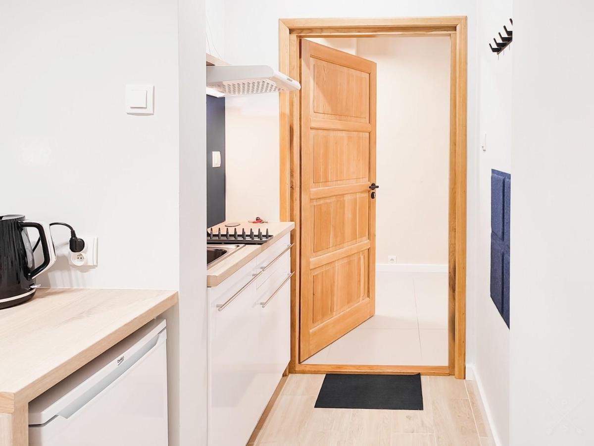Apart Hostel S8 Blizne Jasinskiego Экстерьер фото