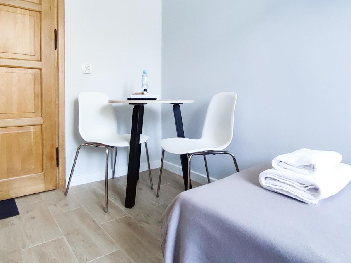 Apart Hostel S8 Blizne Jasinskiego Экстерьер фото