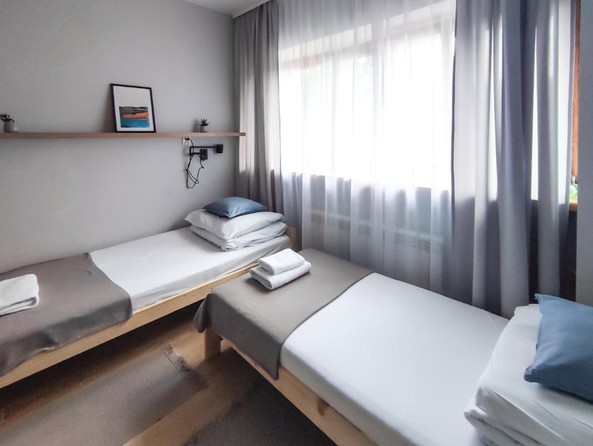Apart Hostel S8 Blizne Jasinskiego Экстерьер фото